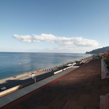 Marina Di Savoca Apartman Santa Teresa di Riva Kültér fotó