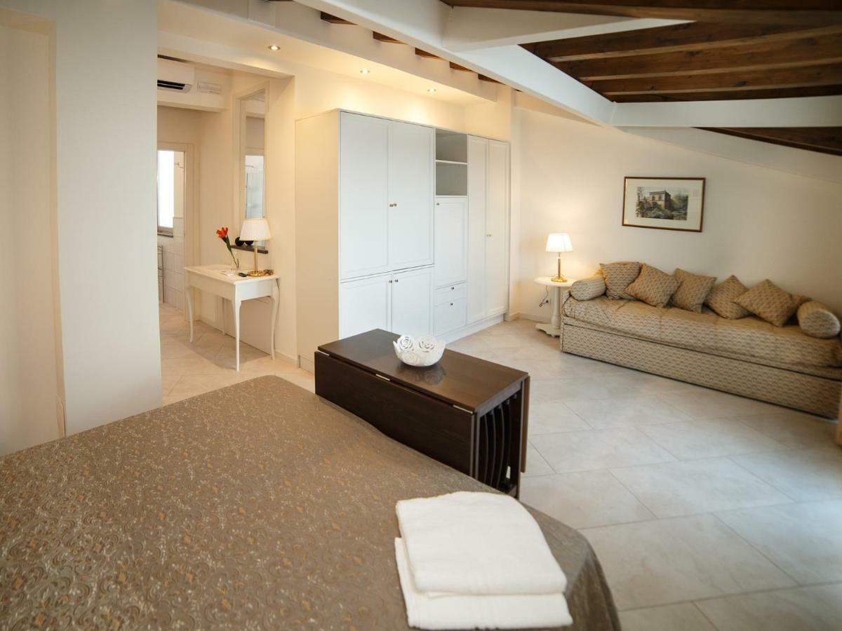 Marina Di Savoca Apartman Santa Teresa di Riva Kültér fotó