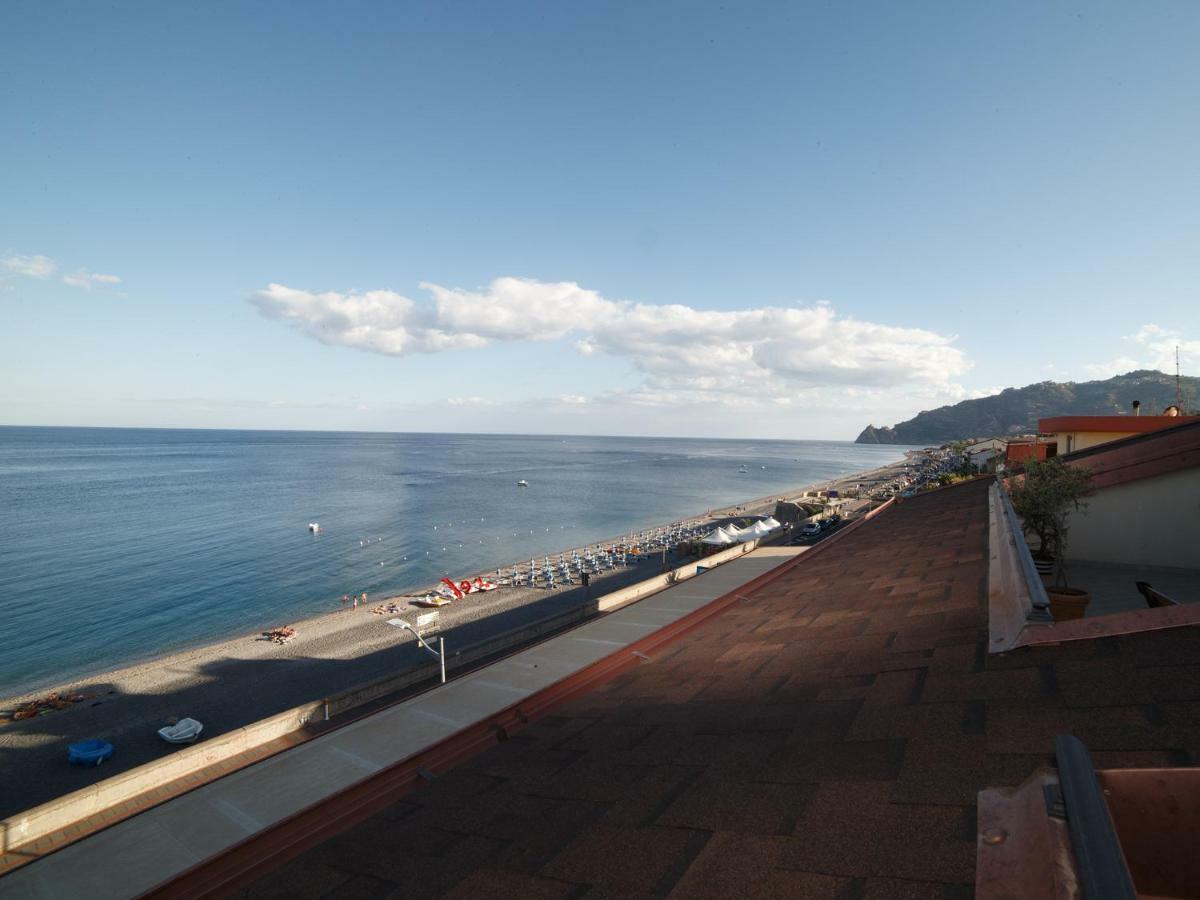 Marina Di Savoca Apartman Santa Teresa di Riva Kültér fotó