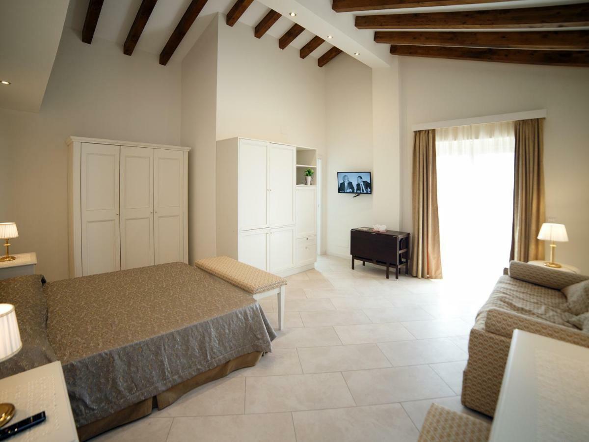 Marina Di Savoca Apartman Santa Teresa di Riva Kültér fotó