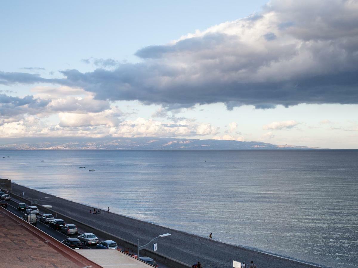 Marina Di Savoca Apartman Santa Teresa di Riva Kültér fotó