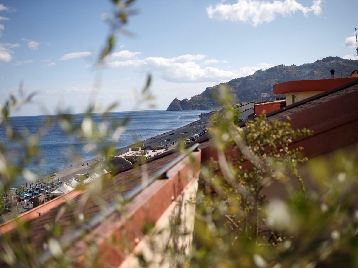 Marina Di Savoca Apartman Santa Teresa di Riva Kültér fotó